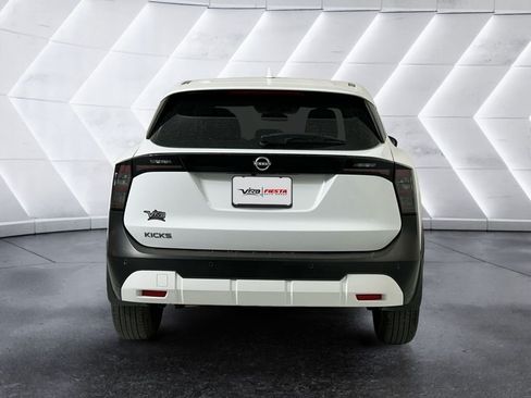 Used 2025 Nissan Kicks S FWD image 5