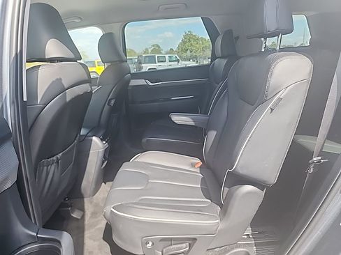 Used 2025 Hyundai Palisade SEL image 19