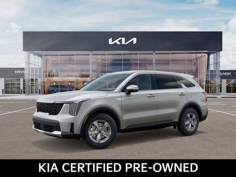 Certified 2026 Kia Sorento LX FWD image 3