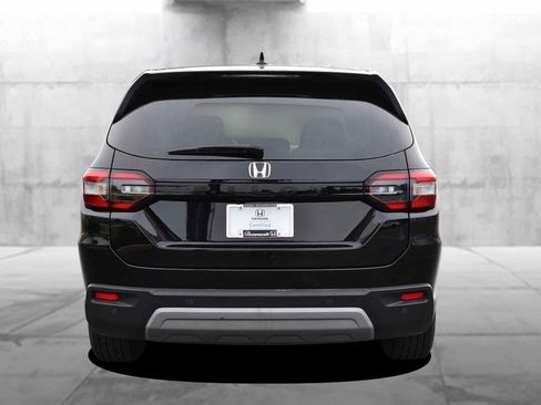 Certified 2025 Honda Pilot EX-L image 6