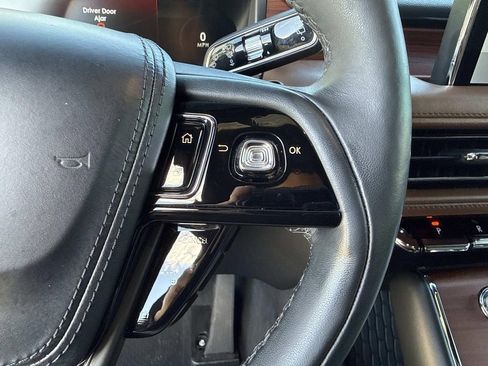 Certified 2023 Lincoln Aviator Reserve w/ Equipment Group 201A image 31