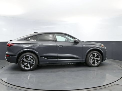 New 2027 Audi Q6 e-tron Premium Plus AWD/4WD image 4