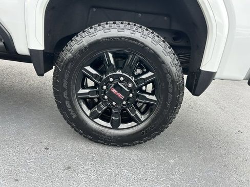 Certified 2025 GMC Sierra 2500 AT4 w/ AT4 Premium Plus Package image 10
