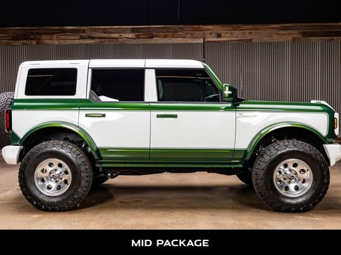 Used 2025 Ford Bronco Outer Banks image 11