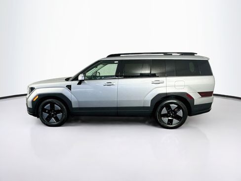 Used 2025 Hyundai Santa Fe SEL FWD image 4