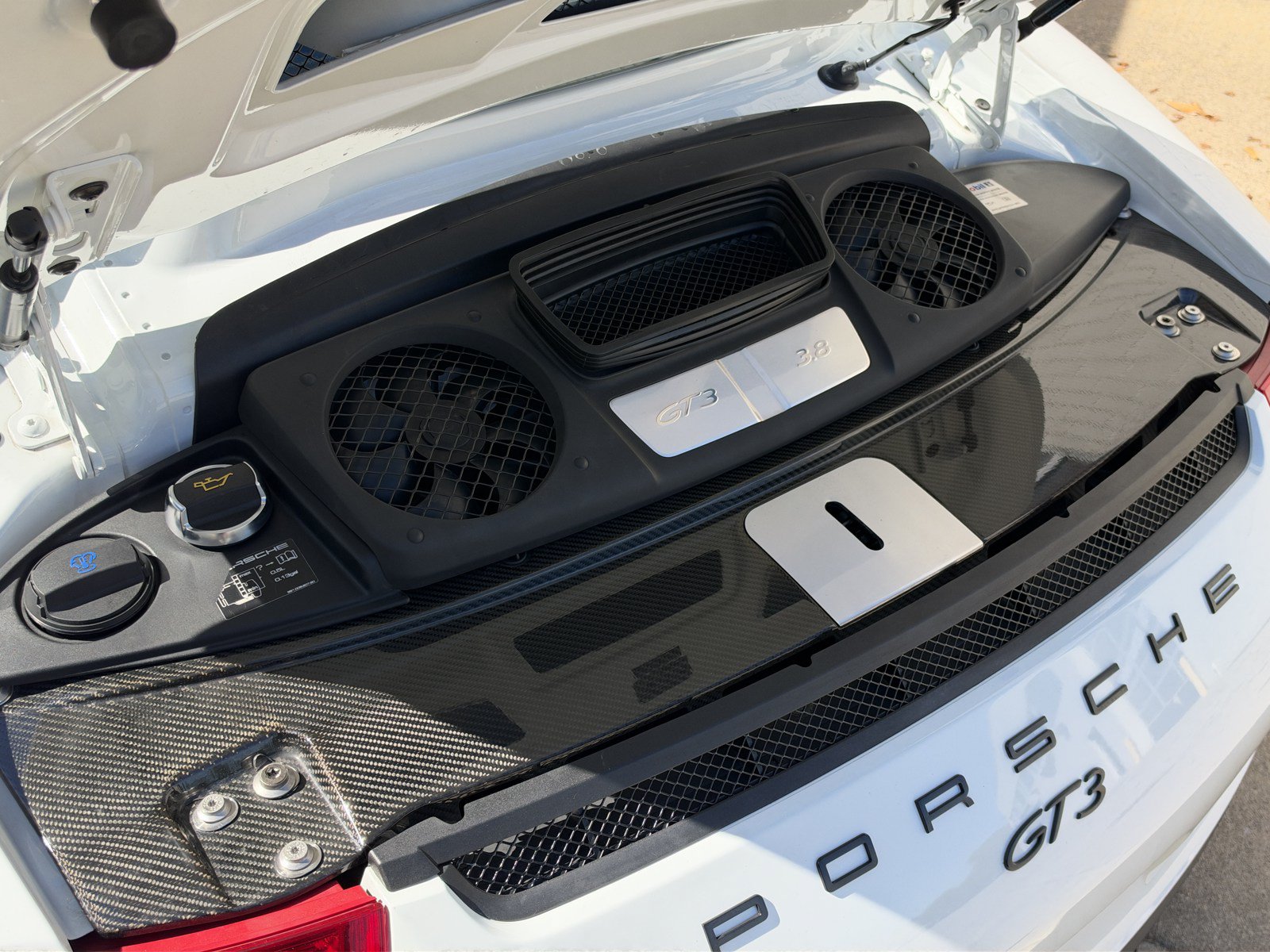 Used 2015 Porsche 911 GT3 RWD image 32