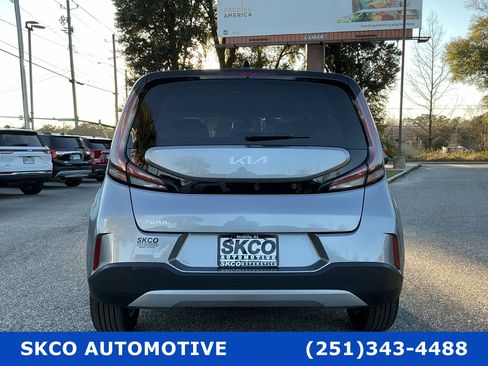 Used 2024 Kia Soul LX w/ Option Group 015 image 4