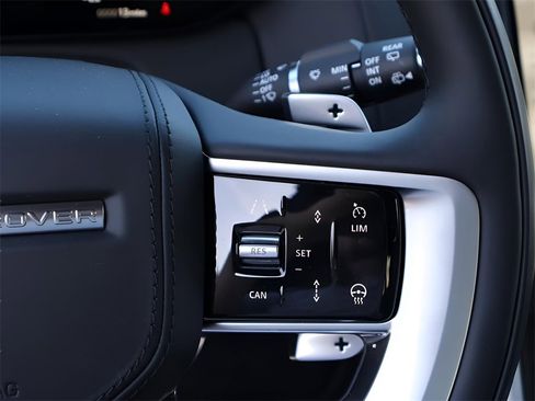 New 2026 Land Rover Range Rover SE image 31