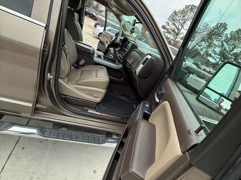 Used 2015 Chevrolet Silverado 2500 LTZ w/ Duramax Plus Package image 21