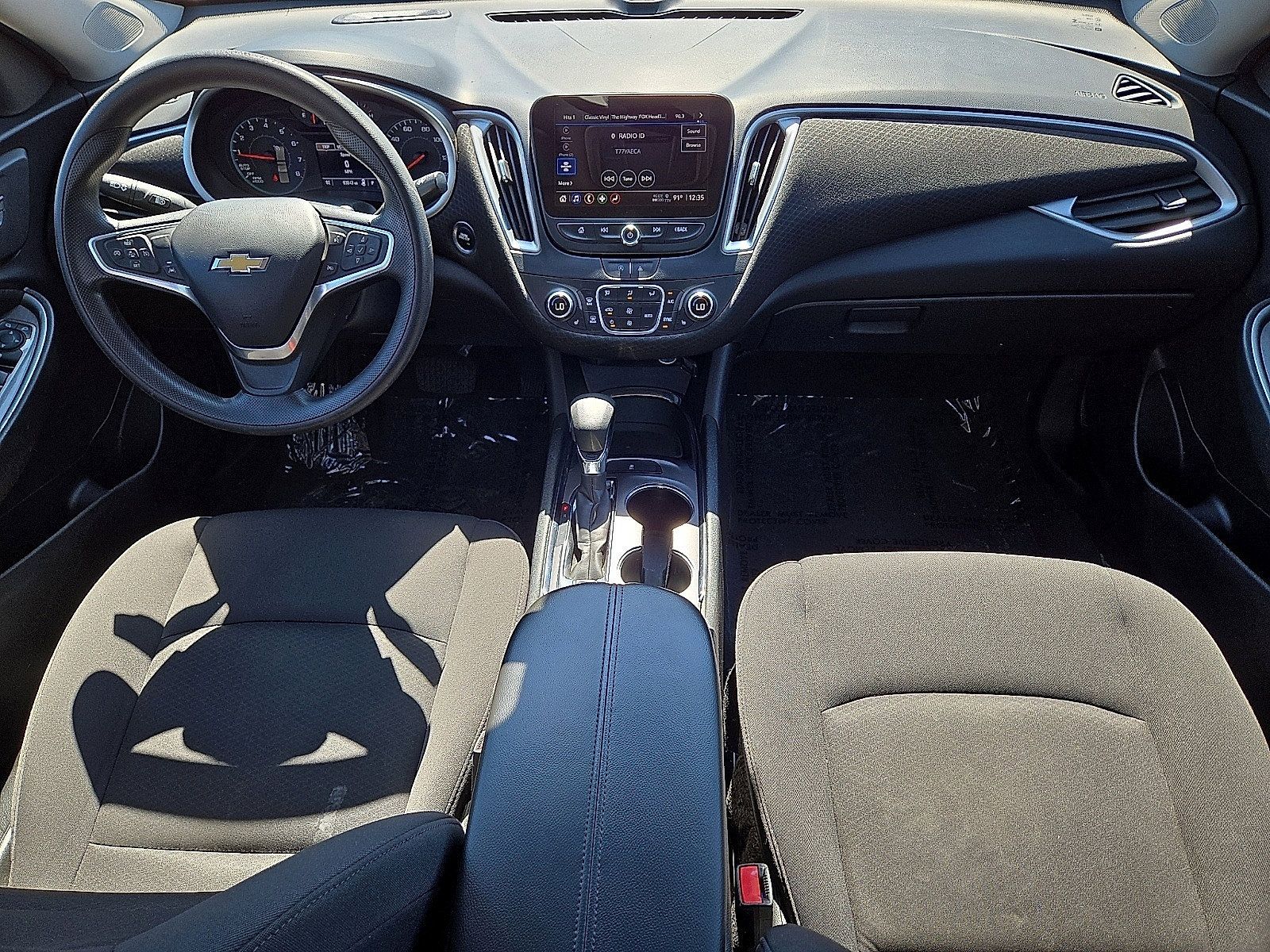 Used 2023 Chevrolet Malibu LT FWD image 16