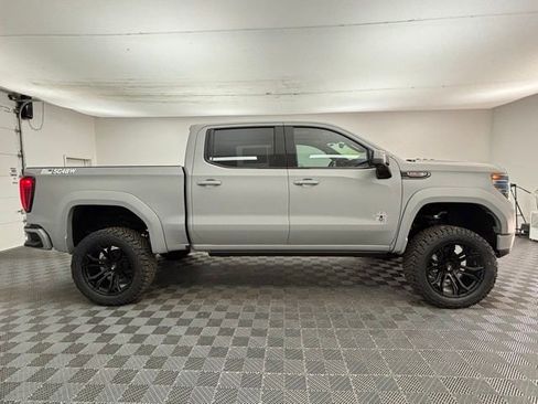 New 2026 GMC Sierra 1500 AT4 w/ AT4 Premium Package AWD/4WD image 9