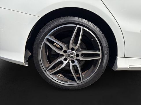 Used 2019 Mercedes-Benz CLA 250 image 9