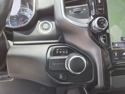 Used 2021 RAM 1500 Big Horn RWD image 30