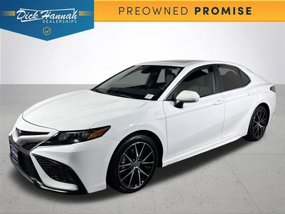 Used 2022 Toyota Camry SE w/ Convenience Package