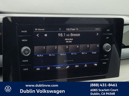 New 2025 Volkswagen Taos SEL image 17