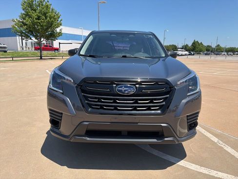 Used 2023 Subaru Forester AWD/4WD image 6