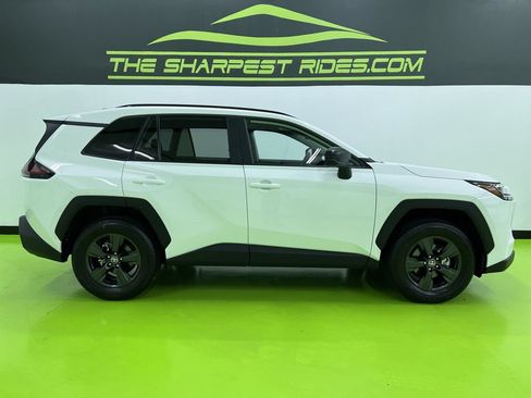 Used 2026 Toyota RAV4 LE AWD/4WD image 11