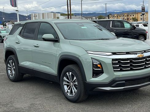 New 2026 Chevrolet Equinox LT w/ Safety and Technology Package AWD/4WD image 3