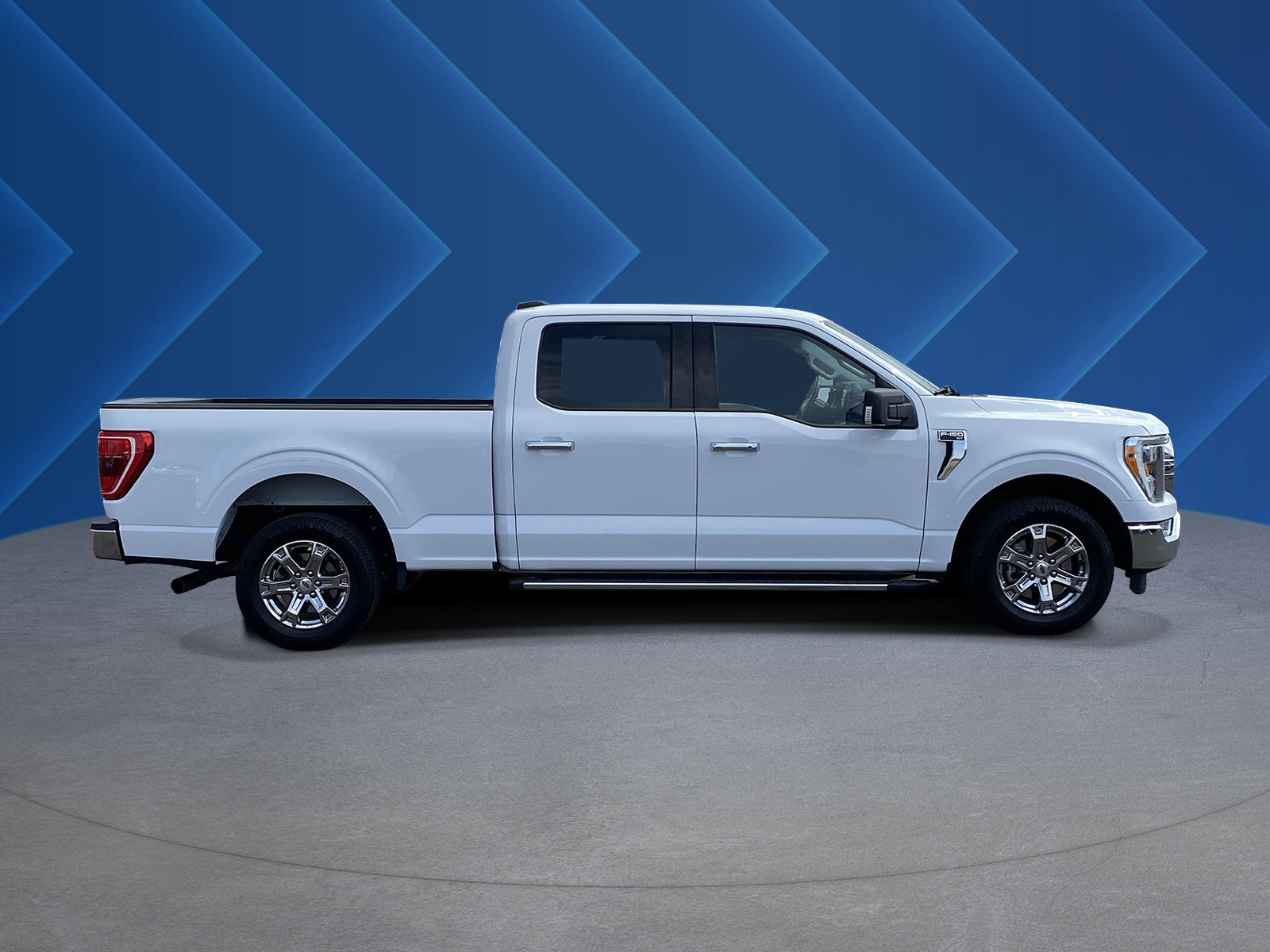 Used 2021 Ford F150 XLT w/ Equipment Group 302A High RWD image 2