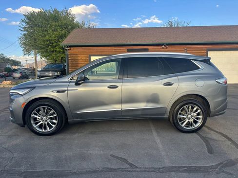 Used 2024 Buick Enclave Avenir w/ Avenir Technology Package image 8