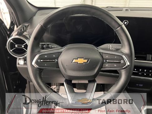 Used 2025 Chevrolet Equinox LT FWD image 35