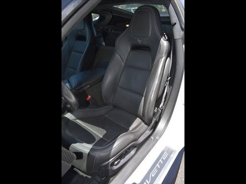 Used 2017 Chevrolet Corvette Z06 RWD image 19