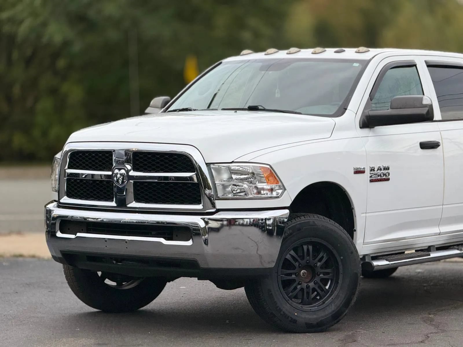 Used 2018 RAM 2500 Tradesman w/ Chrome Appearance Group AWD/4WD image 2