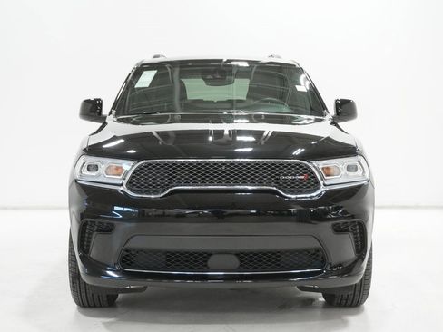 Certified 2024 Dodge Durango SXT image 3