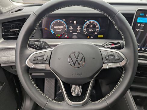 New 2026 Volkswagen Tiguan S image 15