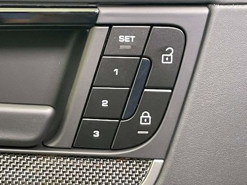 New 2025 Porsche Cayenne Turbo image 33