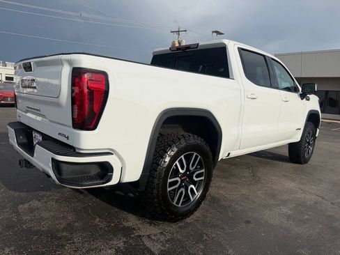 Used 2024 GMC Sierra 1500 AT4 w/ Technology Package AWD/4WD image 3