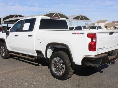 Used 2022 Chevrolet Silverado 2500 Custom w/ Custom Convenience Package image 6