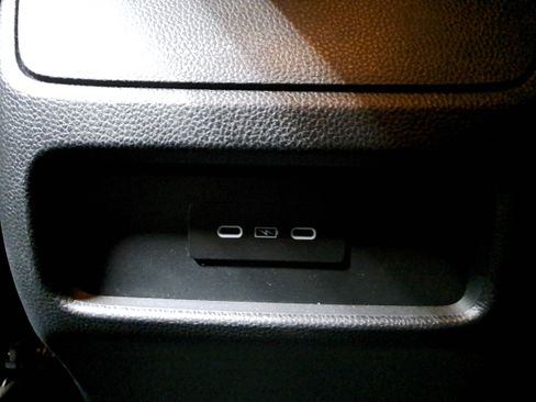 Certified 2025 Honda Passport EX-L image 16