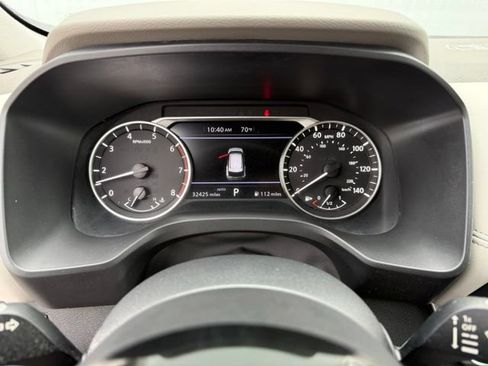 Used 2023 Nissan Rogue SV AWD/4WD image 19