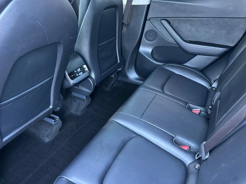 Used 2021 Tesla Model Y Performance AWD/4WD image 11
