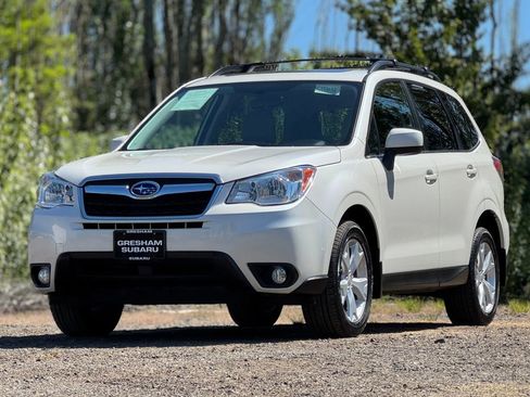 Used 2015 Subaru Forester 2.5i Limited AWD/4WD image 3