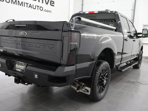 Used 2021 Ford F350 Lariat AWD/4WD image 4