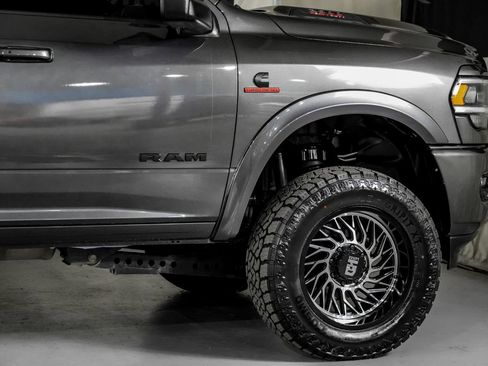 Used 2024 RAM 2500 Laramie w/ Night Edition AWD/4WD image 8