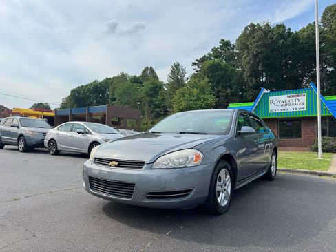 Used 2009 Chevrolet Impala LS FWD image 1