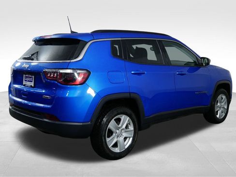 Used 2022 Jeep Compass Latitude image 10