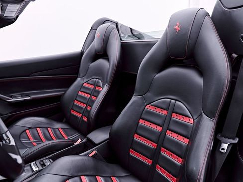 Used 2018 Ferrari 488 Spider RWD image 67