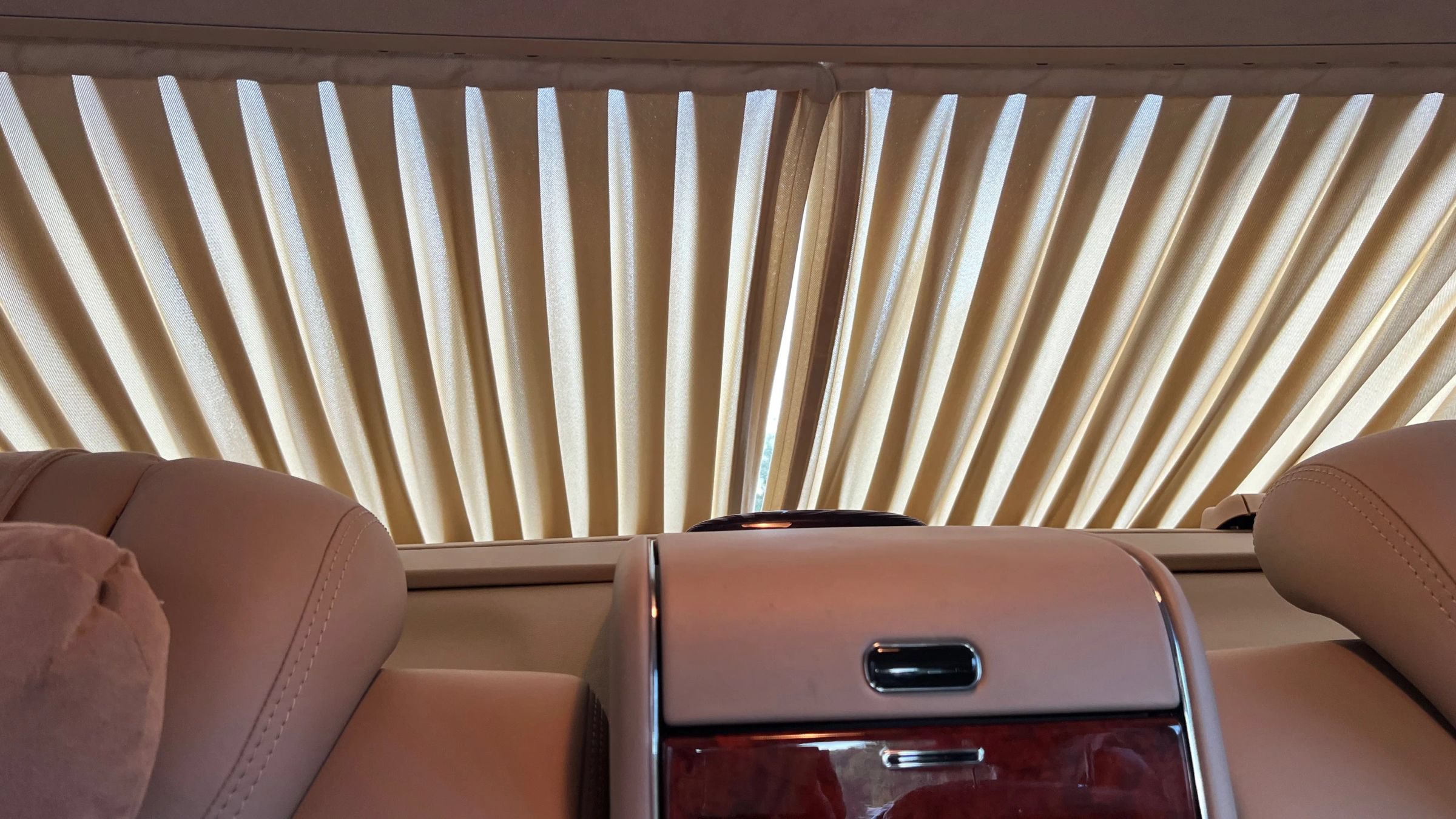 Used 2004 Maybach 57 RWD image 25