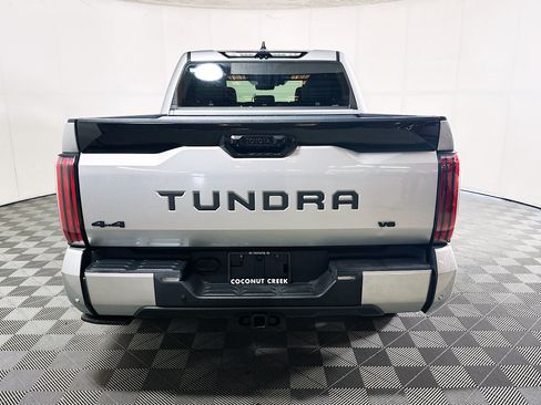 Used 2024 Toyota Tundra Platinum AWD/4WD image 4