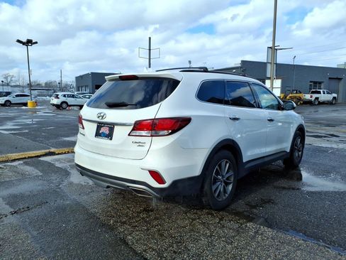 Used 2017 Hyundai Santa Fe Limited AWD/4WD image 6