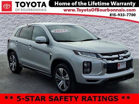 Used 2021 Mitsubishi Outlander Sport SE image 1