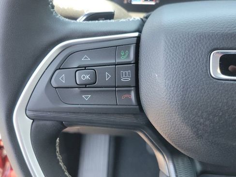 New 2025 Jeep Grand Cherokee Altitude image 22