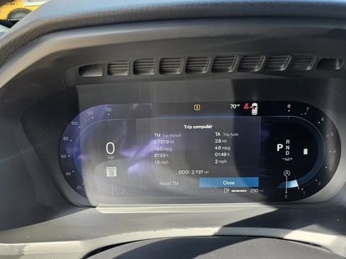 Certified 2025 Volvo XC90 B6 Plus w/ Protection Package image 19