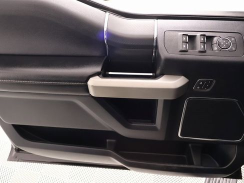 Used 2019 Ford F150 Lariat w/ Equipment Group 502A Luxury image 18