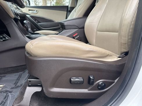 Used 2018 Hyundai Santa Fe Sport w/ 2.4L Tech Package 04 image 15