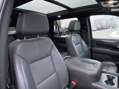 Used 2021 Chevrolet Tahoe RST w/ Luxury Package image 18